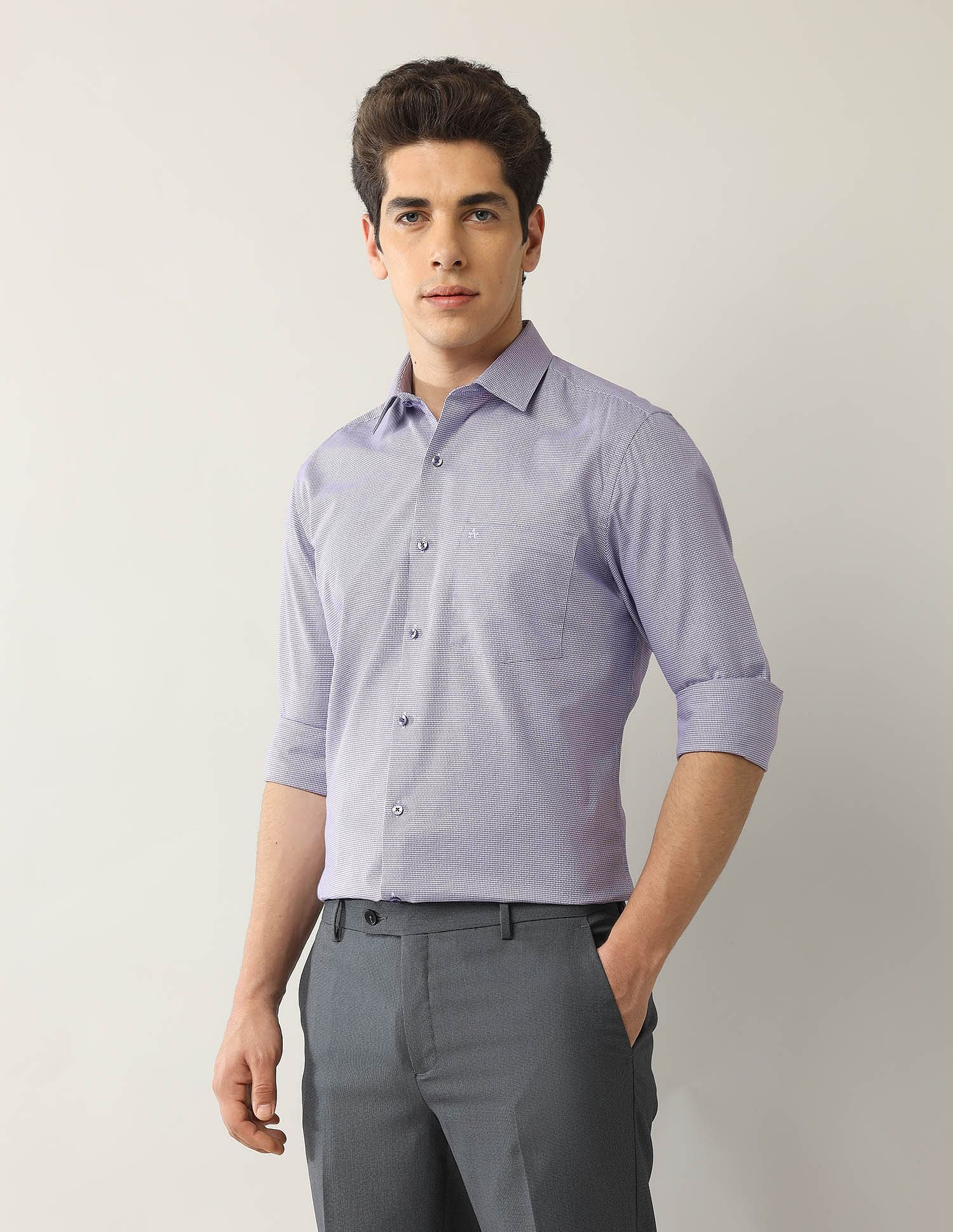Arrow Textured Manhattan Slim Fit Shirt