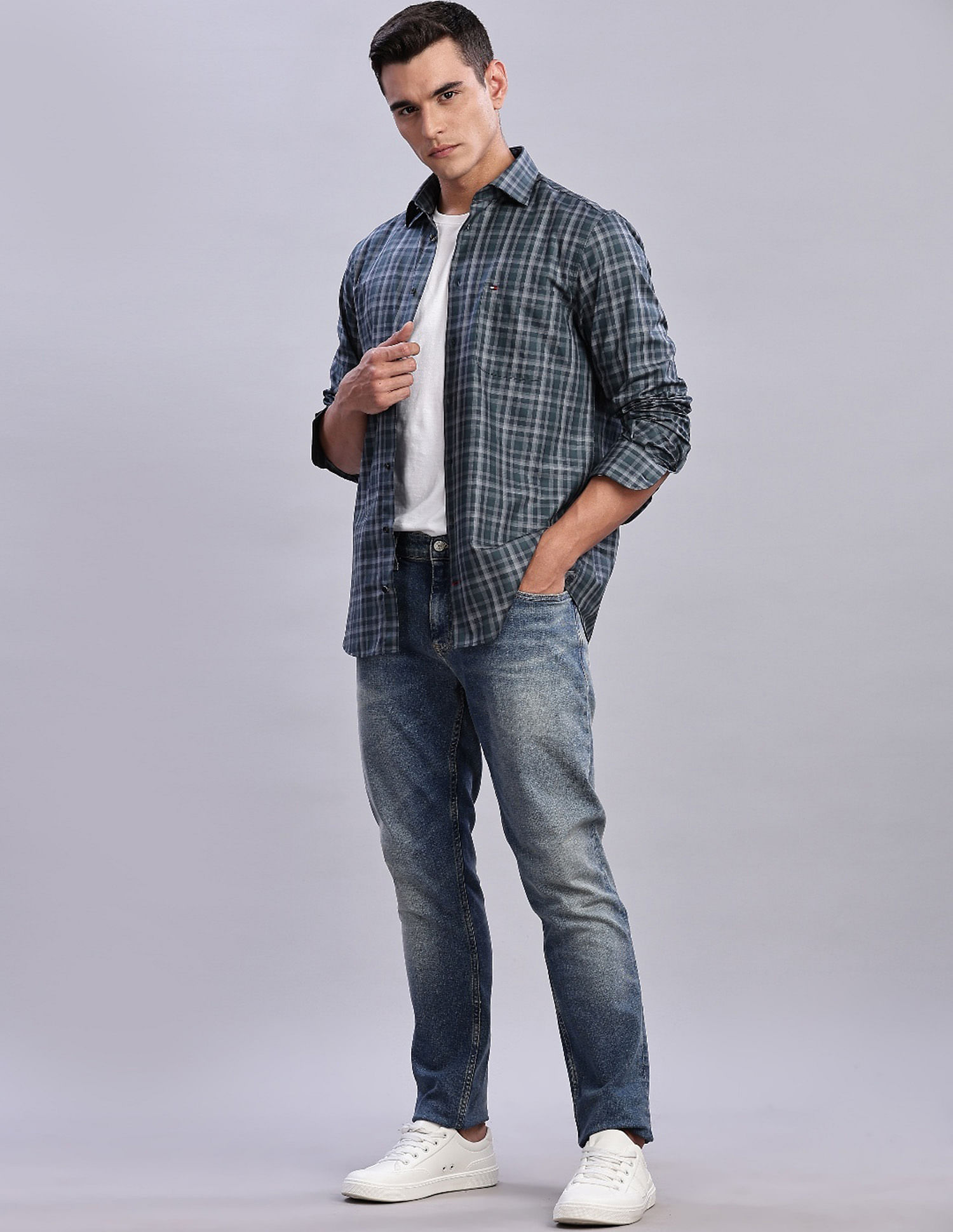 Tommy Hilfiger Checked Regular Fit Plain Woven Shirt
