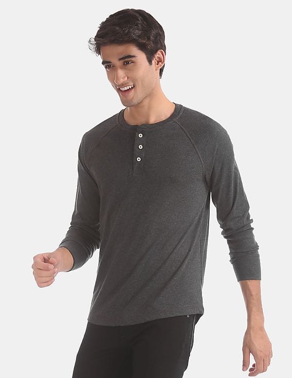 Buy GAP Men Grey Long Sleeve Marled Henley T-Shirt - NNNOW.com