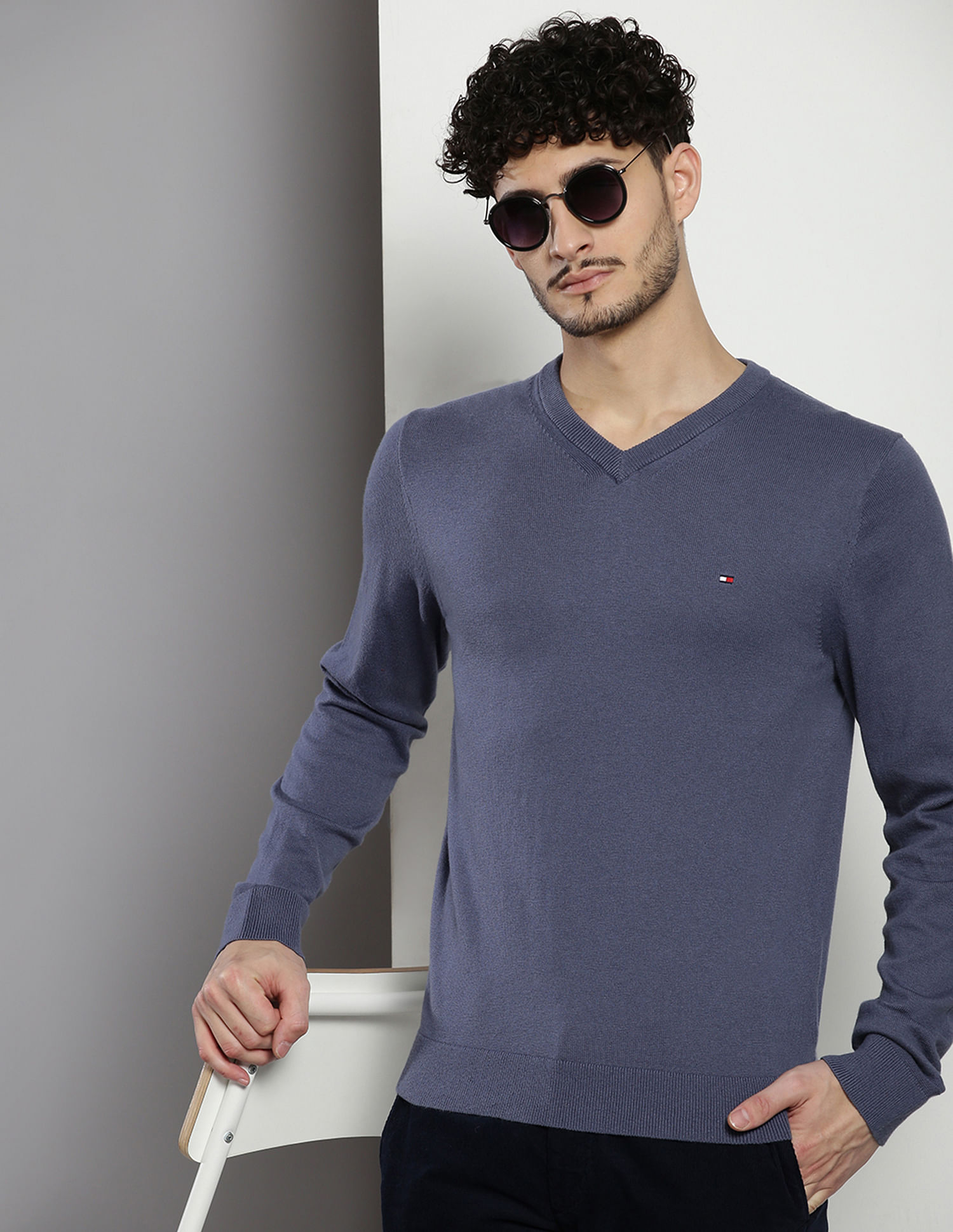 tommy hilfiger cotton v neck sweater