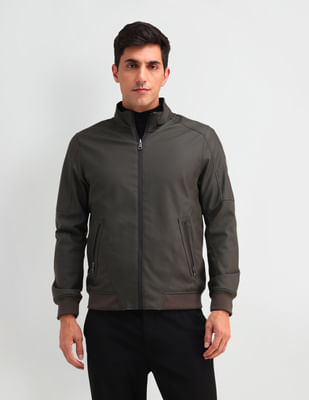 Buy Arrow Sport Solid Regular Fit Reversible Jacket - NNNOW.com