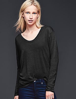 gap scoop neck tee
