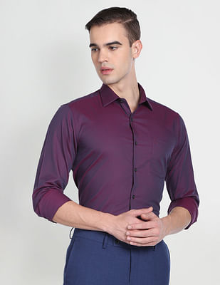 Arrow Manhattan Slim Fit Cotton Dobby Formal Shirt