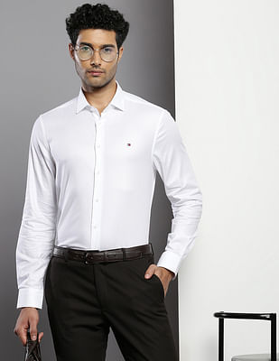 Tommy Hilfiger Cutaway Collar Slim Fit Shirt