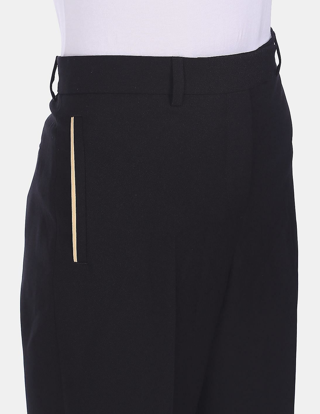 Buy Calvin Klein Women Black Uniform Twill Cigarette Pants - NNNOW.com
