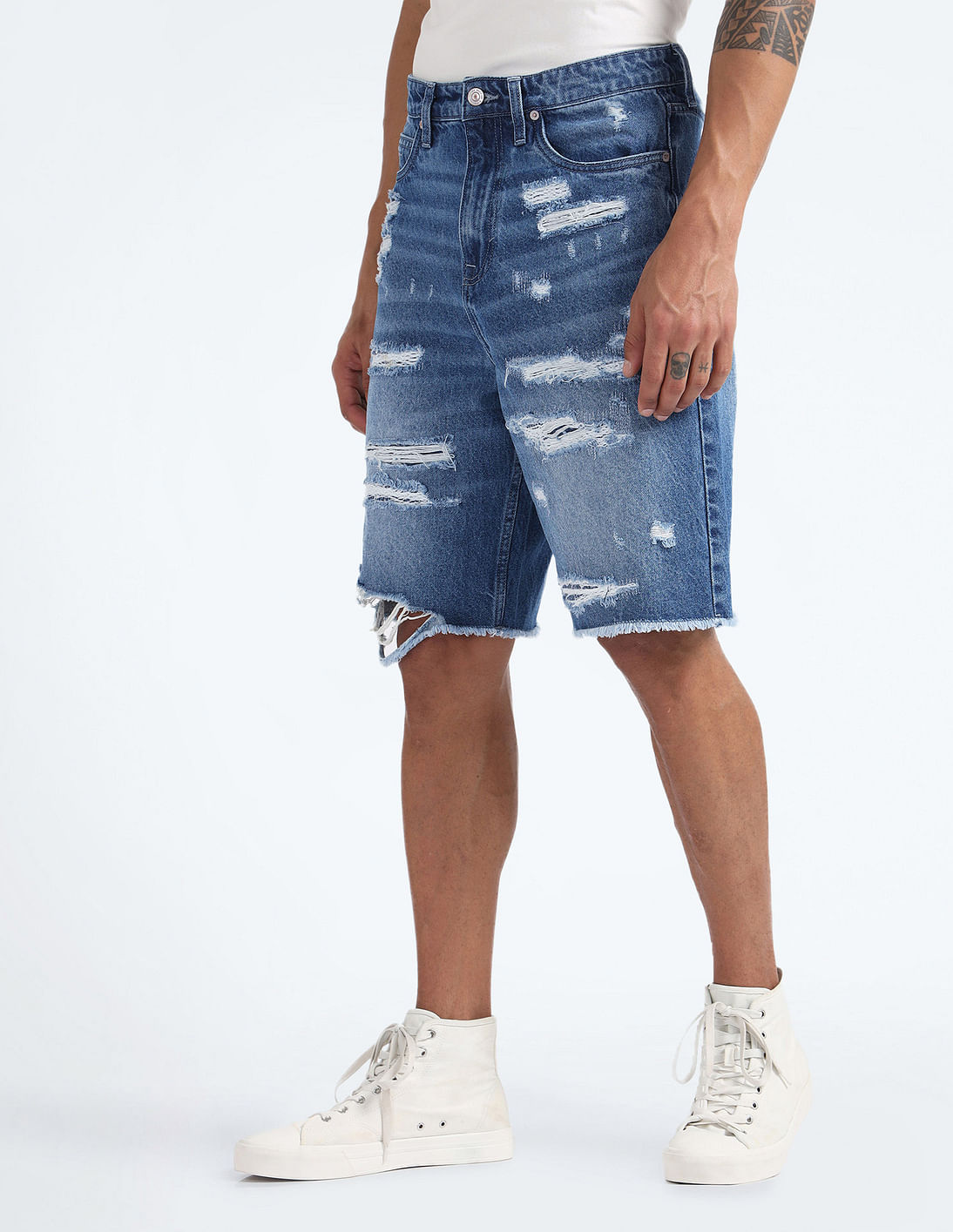 【oan】Dogen Washing Shorts Oversized Shorts in Cream – SVRN