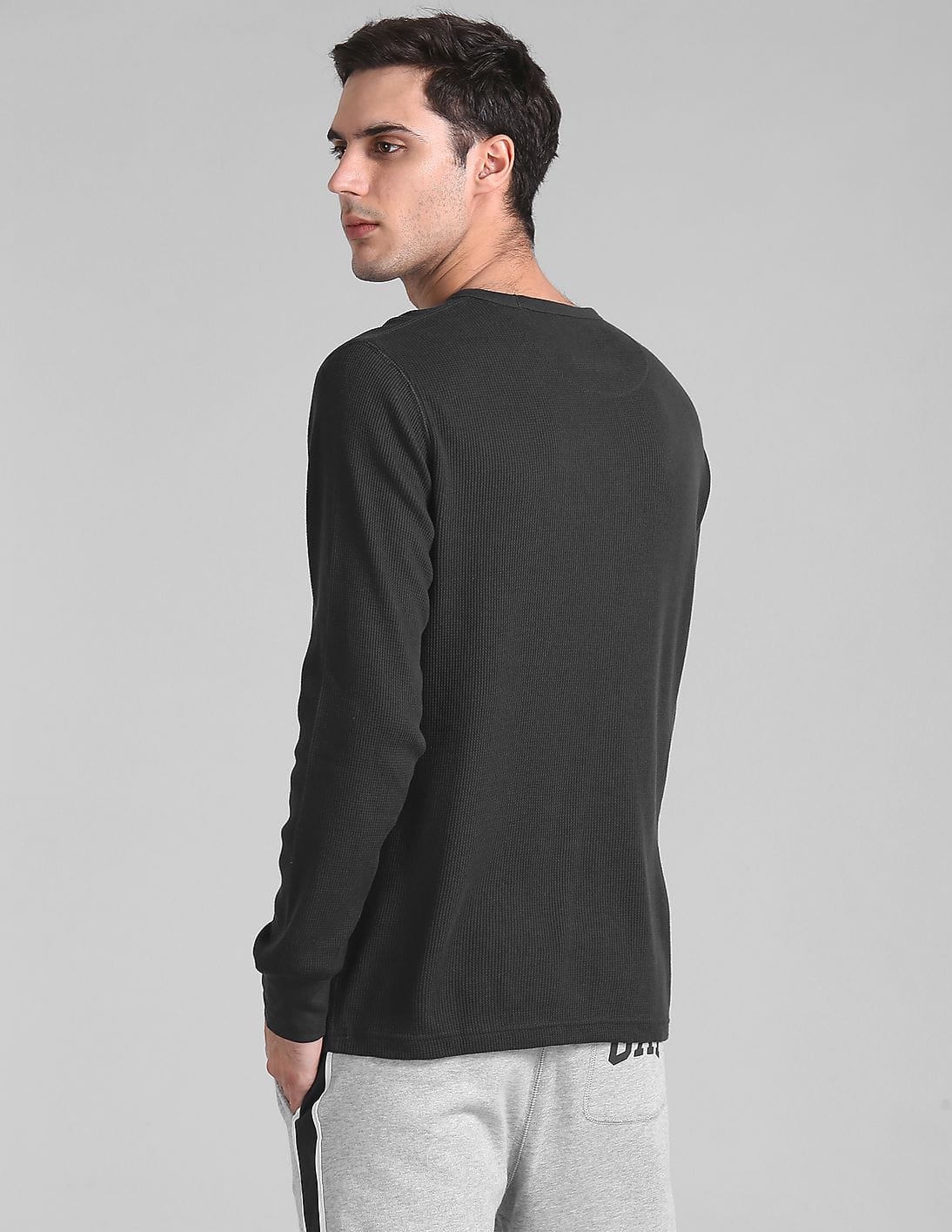 Buy GAP Men Men Black Arch Logo Thermal Tee - NNNOW.com