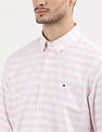 Tommy Hilfiger Textured Horizontal Regular Fit Striped Shirt